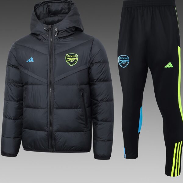 מעיל בצבע שחור ארסנל